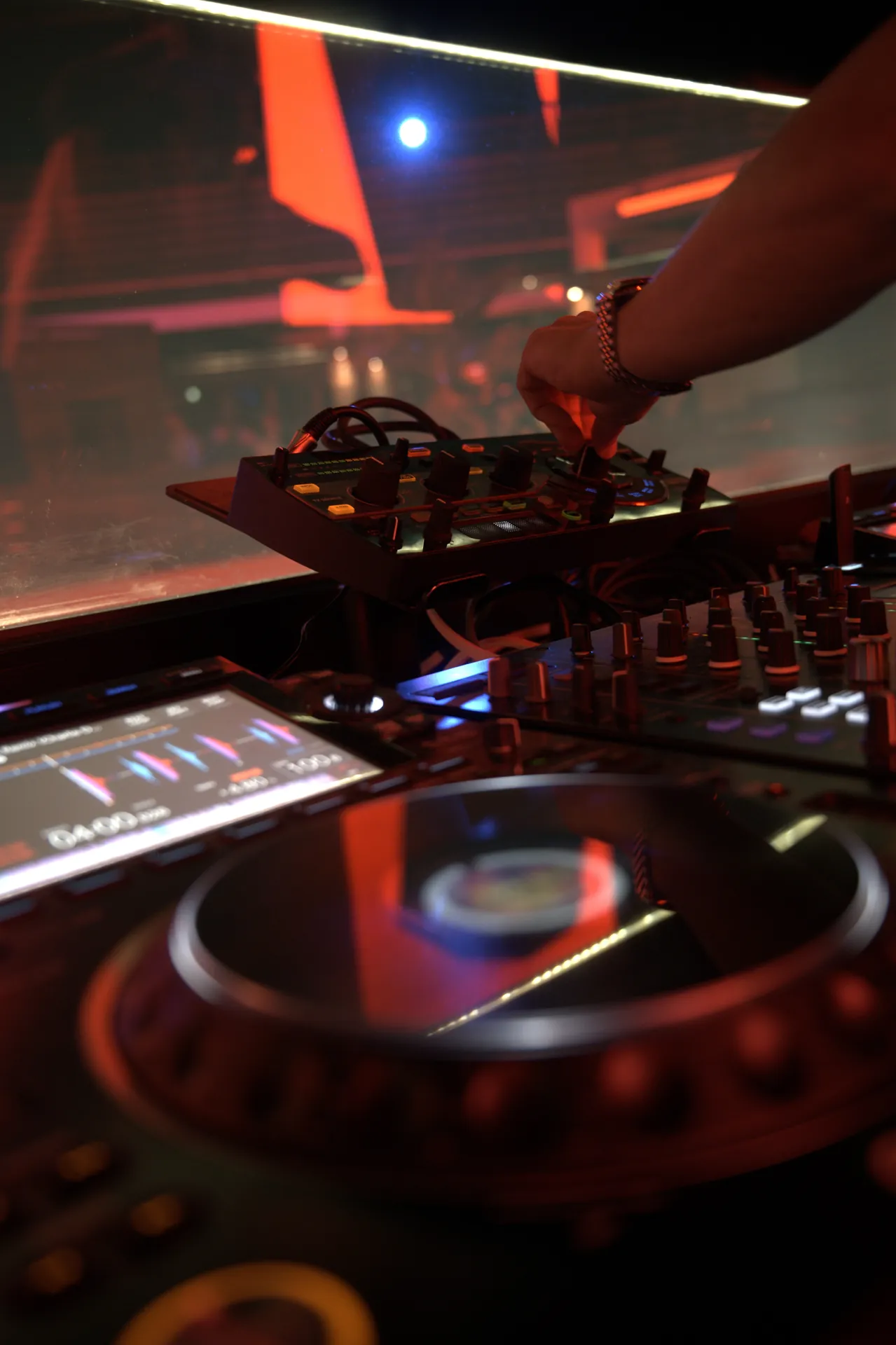 Dettaglio del mixer Pioneer DJ